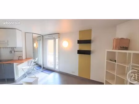 studio 1 pièce 22 m²
