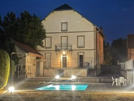 maison de maître de 1839 à fougerolles – jardin arboré  piscine  presqu’île privative et d