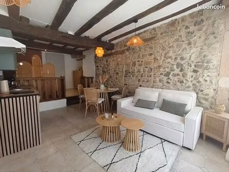studio 1 pièce 28 m²