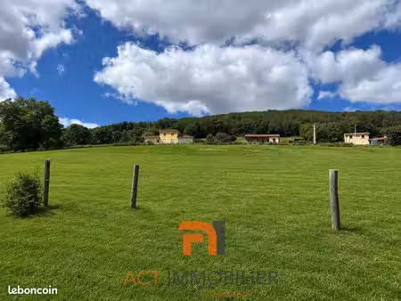 terrain 1060 m² brullioles