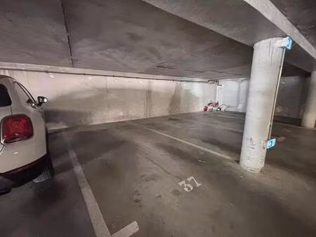 parking à louer