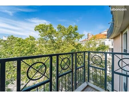 appartement 3 pièces 84 m²