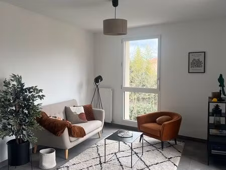 appartement t3 à marcilly-d'azergues