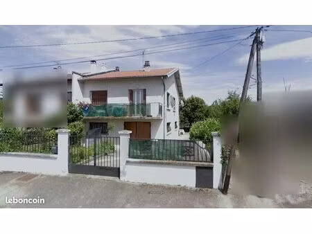 ? maison 130 m² + terrain 711 m² – meyzieu (la jacquière) – légères rénovations et potenti