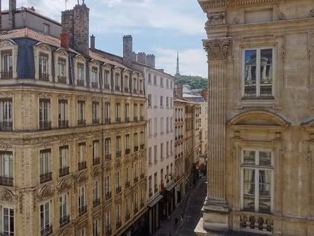 appartement 5 pièces - lyon 1er