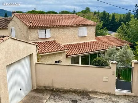 maison à plan de cuques