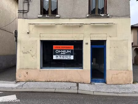 local commercial 27 m²
