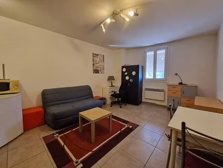 la maison de pierre