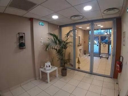 local commercial à vendre
