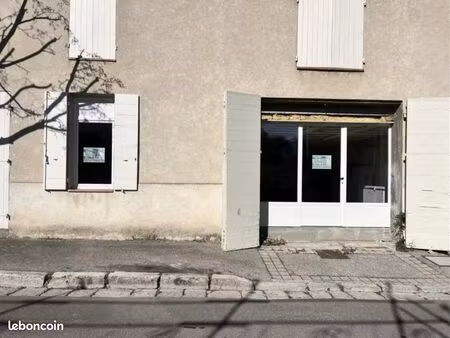 local 65 m²