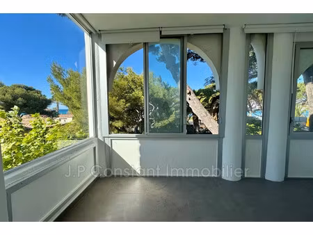 vente appartement 3 pièces 78 m² à saint-cyr-sur-mer (83270)  549 000 €