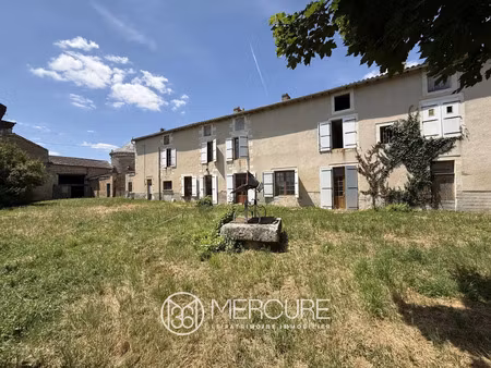 vente maison 8 pièces 327 m² poitiers (86000)