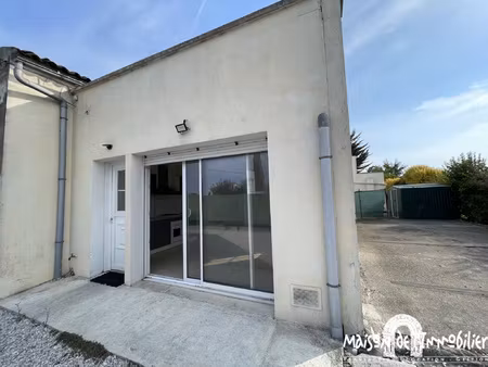 a vendre à chateaubernard - maison de plain-pied - 2 pièces