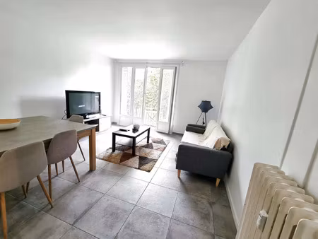 location appartement 4 pièces 70 m² à nantes (44300)