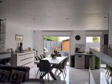 maison traditionnelle à courcelles-lès-lens (62970)
