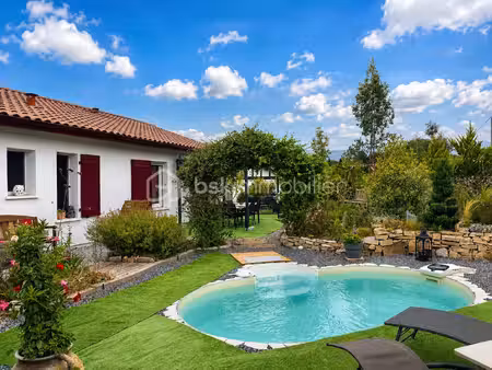 maison contemporaine de 100 60 m² à irissarry