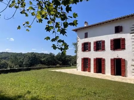luxury 7 pièces farmhouse en location ustaritz  france