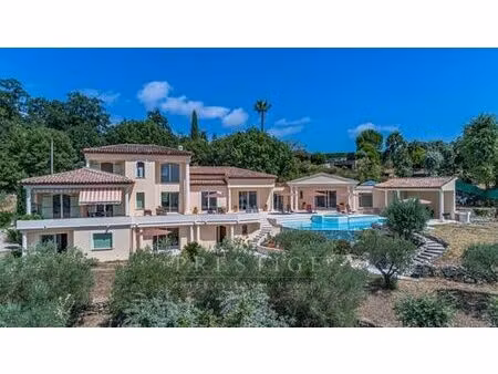 villa de luxe de 7 pièces en location châteauneuf-grasse  france