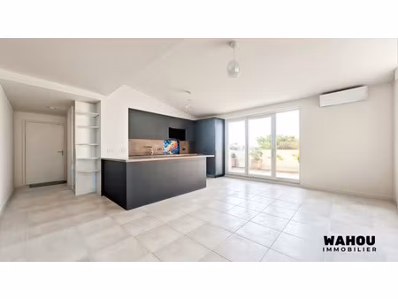 appartement t4 toit terrasse dans résidence récente avec piscine