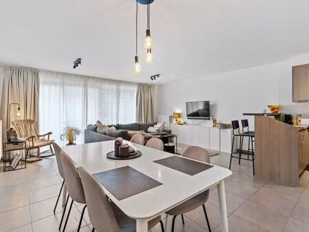 appartement à louer à koksijde € 775 (lqoow) - vlaemynck veurne | zimmo