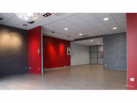 local commercial / professionnel - 77m2 - rodez