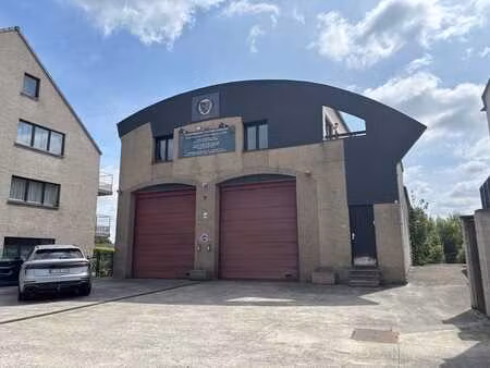 à louer - bâtiment professionnel à mont-saint-guibert