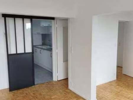 location appartement 3 pièces à saumur (49400) : à louer 3 pièces / 63m² saumur