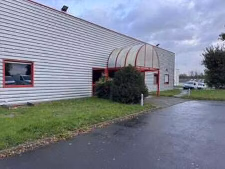 location bureaux et commerces à iffendic (35750) : à louer / 110m² iffendic
