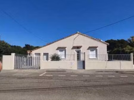 location maison à nîmes (30000) : à louer / 70m² nîmes