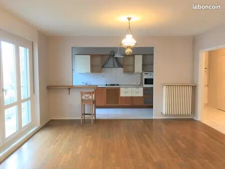 appartement 4 pièces 80 m²