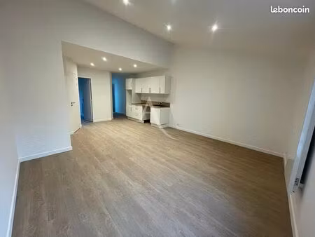 appartement 3 pièces 60 m²