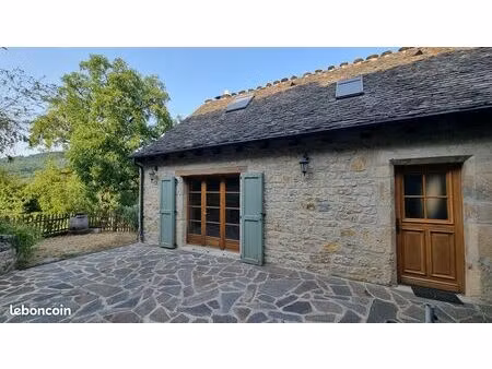 maison en pierres à 12kms de mende
