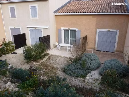 t2 meublé à l'année à calvisson  résidence tourisme
