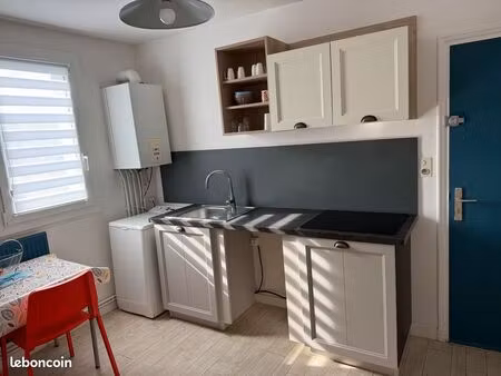 appartement t2 meublé à louer – centre de pontivy – disponible fin août