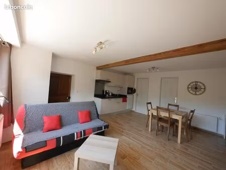 appartement meublé en all inclusive avec extérieur et abri voiture