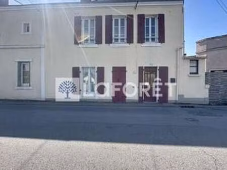 vente maison à thouars (79100) : à vendre / 48m² thouars