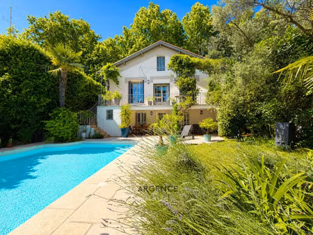 maison de luxe à vendre dans le quartier boutonnet