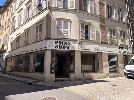local commercial à louer