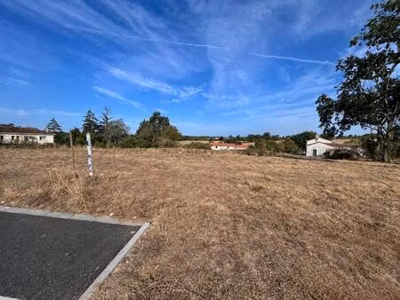 terrain constructible viabilisé à vendre