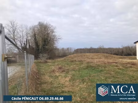 vente terrain 585 m² à dax (40100)  109 000 €