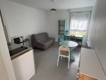 8 avenue jean zay - libre le 02/09