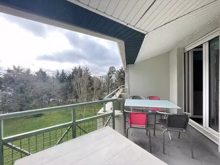 dernier étage  sans ascenseur  appartement t3 - 69.5 m² - blordière