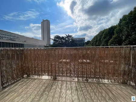 rouen ? proximité des quais ? appartement 2 pièces avec balcon