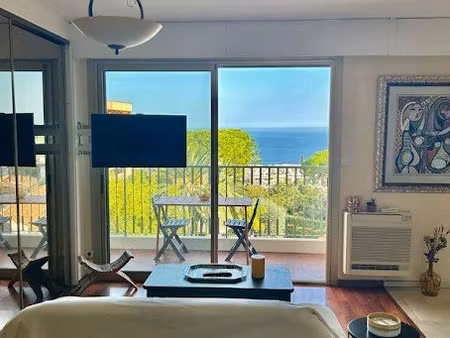 location meublée appartement 2 pièces 49 m² à nice (06000)  1 010 €