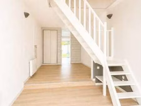 location maison à mûrs-erigné (49610) : à louer / 50m² mûrs-erigné