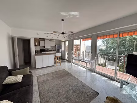 location meublée appartement 4 pièces 83.6 m² à montpellier (34000)  1 590 €