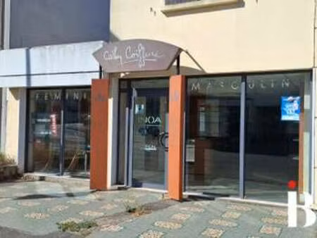 location bureaux et commerces à orvault (44700) : à louer / 80m² orvault
