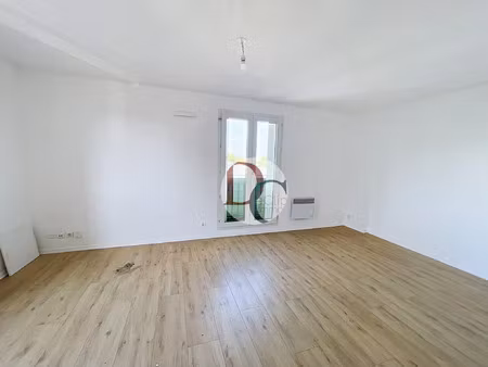 location appartement 1 pièce 30 m² à senlis (60300)