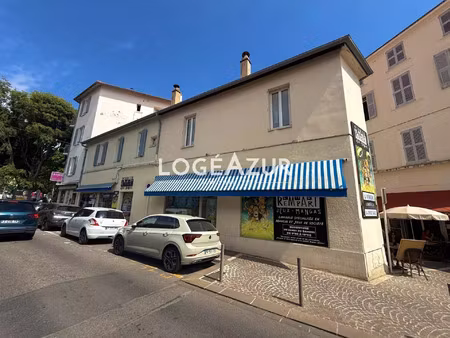 location commerce 4 pièces 162 m² à antibes (06600)