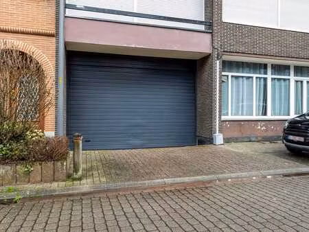 4 places de parking souterrain au centre de zaventem